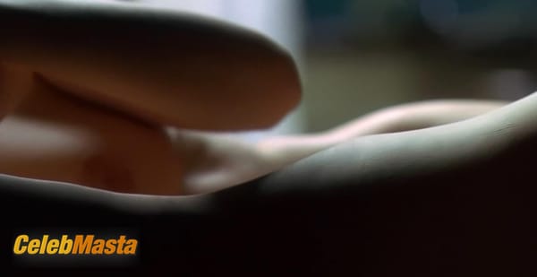 Jessica Pare Photos from Lost And Delirious photo 8