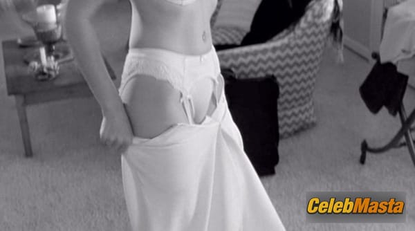 Jessica Pare Scene Photos Gallery from Stardom photo 23