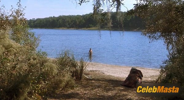 Julie Warner Scene Photos Gallery from Doc Hollywood photo 11