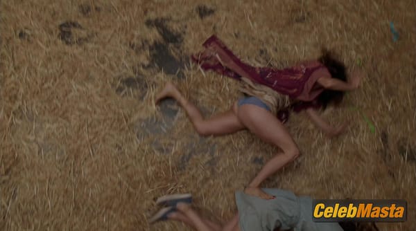 Juliette Lewis Photo Set from Camping photo 8