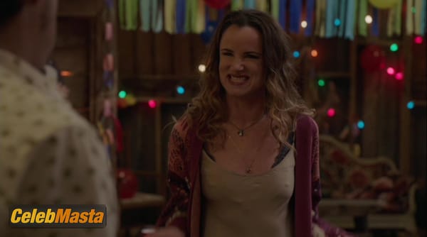 Juliette Lewis Photo Set from Camping photo 12