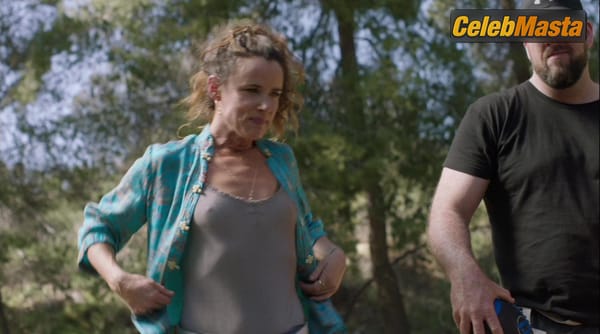 Juliette Lewis Photo Set from Camping photo 17