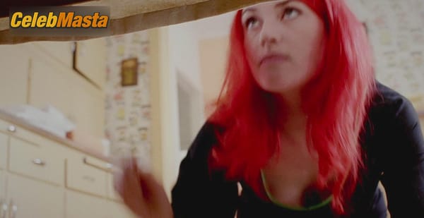 Kate Winslet Scene Photos Gallery from Eternal Sunshine Of The Spotless Mind photo 8