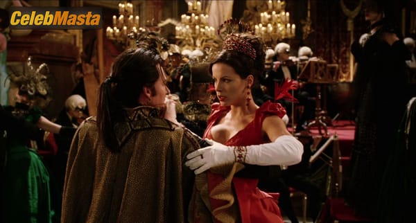 Photo Gallery: Kate Beckinsale in Van Helsing photo 1