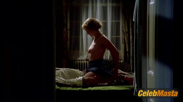 Kate Winslet Photo Set from Iris photo 2