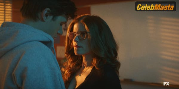 Photo Gallery: Kate Mara in A Teacher photo 19
