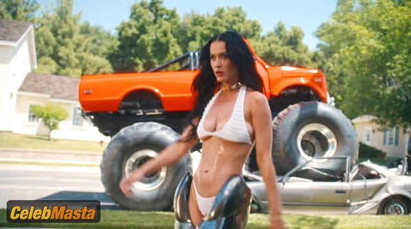 Katy Perry Scene Photos Gallery from Woman’s World photo 11