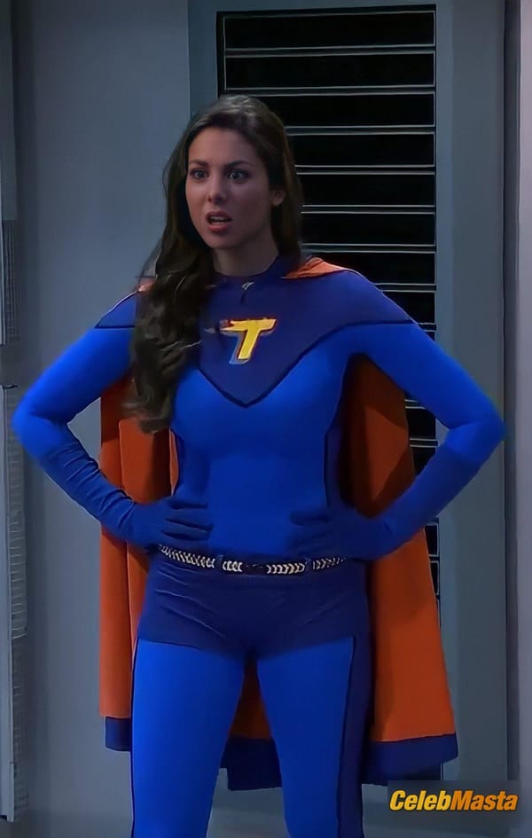 Kira Kosarin Photos from The Thundermans photo 1