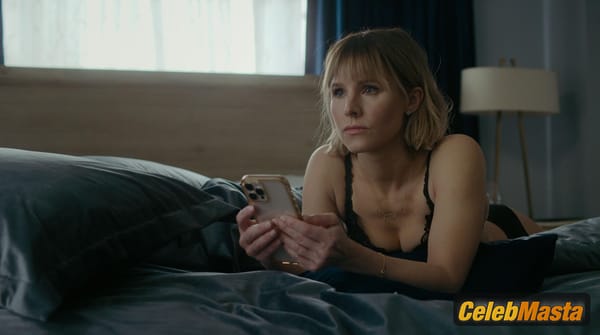Kristen Bell Photo Gallery from The Woman In The House Across The Street From The Girl In The Window photo 19