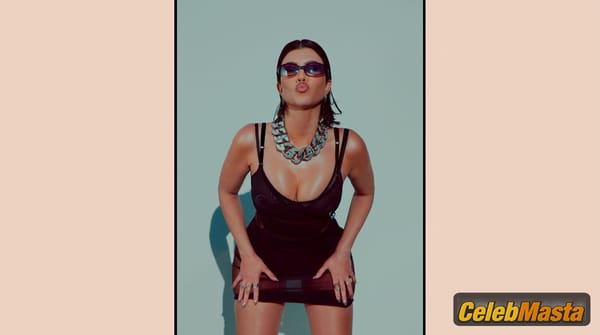 Kourtney Kardashian Photos from The Kardashians photo 23