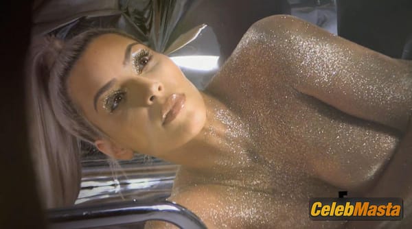 Kim Kardashian Photo Gallery from Keeping Up With The Kardashians photo 45