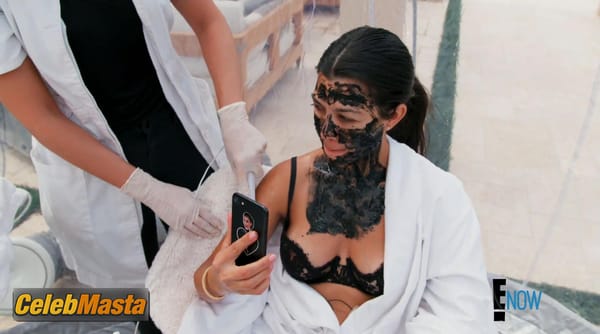 Kourtney Kardashian Photo Collection from Keeping Up With The Kardashians photo 70