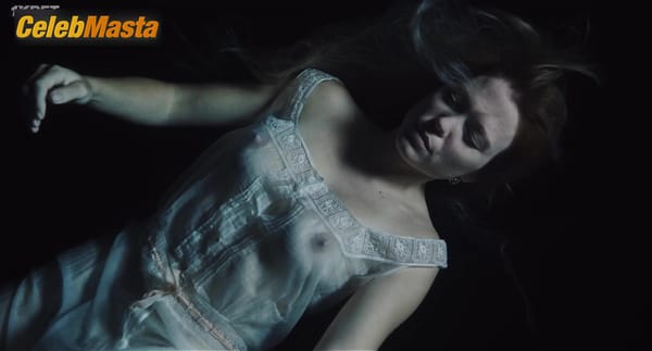 Lea Seydoux Photo Gallery from The Beast photo 28