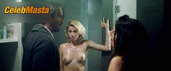 Lorenza Izzo Photo Gallery from Knock Knock photo 7