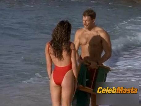 Krista Allen Scene Photos Gallery from Baywatch photo 47