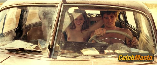 Kristen Stewart Photo Collection from On The Road photo 2
