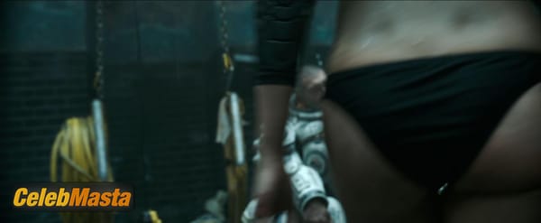 Kristen Stewart Photos from Underwater photo 12