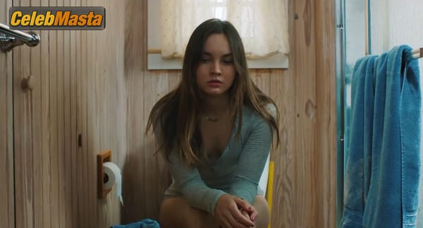 Liana Liberato Photo Set from The Beach House photo 12