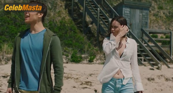 Liana Liberato Photo Set from The Beach House photo 16