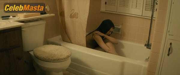 Lily Collins Photo Gallery from Extremely Wicked, Shockingly Evil And Vile photo 6