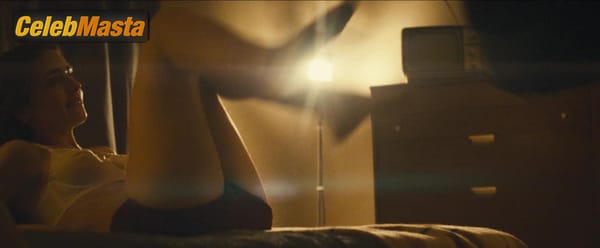 Lily Collins Photo Gallery from Extremely Wicked, Shockingly Evil And Vile photo 11