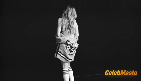 Lindsay Lohan Photos from Love Advent photo 9