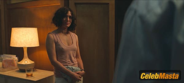 Lizzy Caplan Photos from Fatal Attraction photo 9