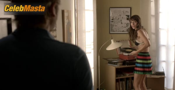 Lizzy Caplan Photo Collection from Save The Date photo 9