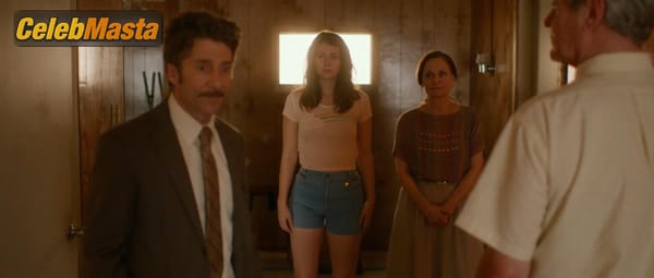 Mary Elizabeth Winstead Photo Set from Faults photo 9