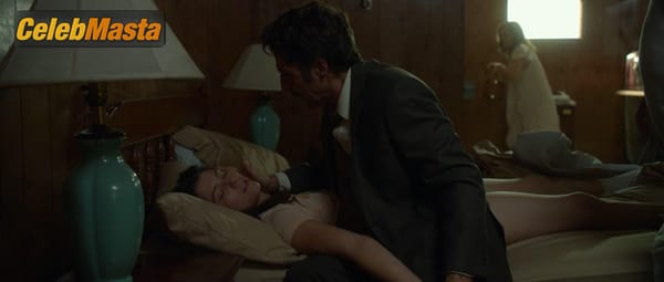 Mary Elizabeth Winstead Photo Set from Faults photo 13