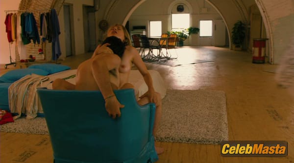Michelle Williams Photo Gallery from Take This Waltz photo 9