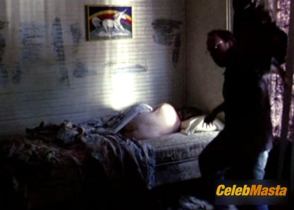 Michelle Williams Photo Set from The Hawk Is Dying photo 2