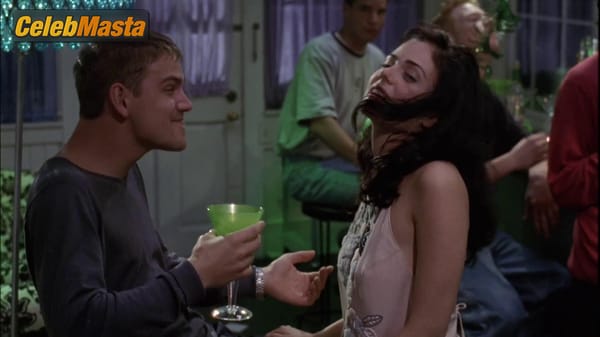 Mia Kirshner Photos from New Best Friend photo 19