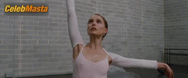 Mila Kunis Photo Gallery from Black Swan photo 19