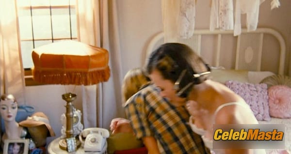 Milla Jovovich Photo Gallery from Bringing Up Bobby photo 6