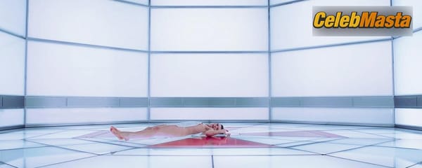 Milla Jovovich Photo Gallery from Resident Evil Retribution photo 7
