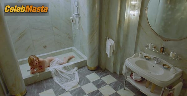 Milla Jovovich Photos from Resident Evil photo 7