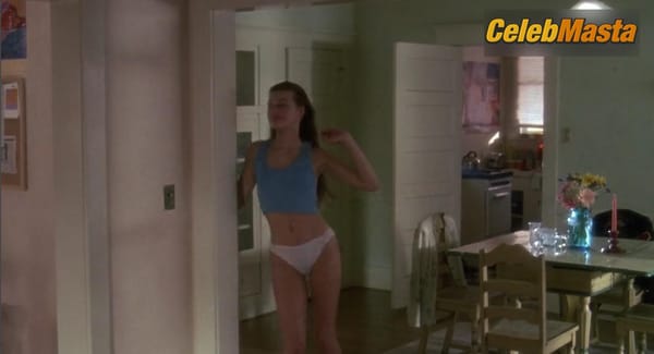 Milla Jovovich Photos from Kuffs photo 6