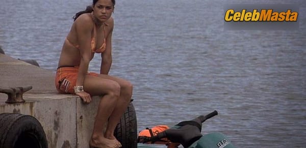 Michelle Rodriguez Photo Set from Blue Crush photo 9