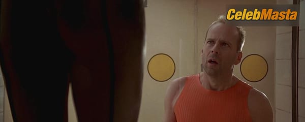 Milla Jovovich Photos from The Fifth Element photo 28