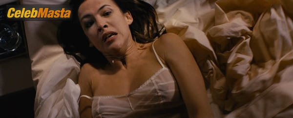 Monica Bellucci Photo Gallery from Don’t Look Back photo 7