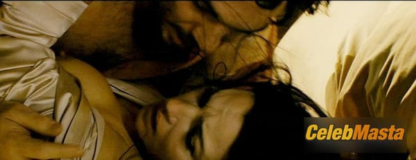 Monica Bellucci Photo Gallery from Don’t Look Back photo 17