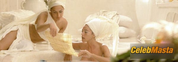 Monica Bellucci Photo Gallery from Asterix & Obelix Mission Cleopatre photo 7