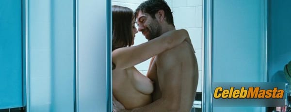 Monica Bellucci Photos from L’ Uomo Che Ama photo 5