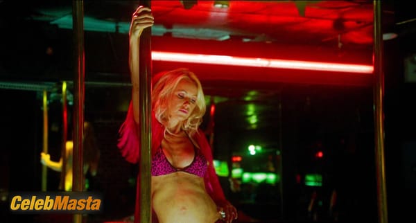 Naomi Watts Photo Gallery from St. Vincent photo 8