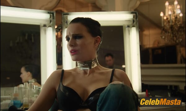 Natalie Portman Scene Photos Gallery from Vox Lux photo 4