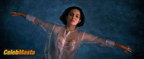 Natalie Portman Photos from Lucy In The Sky photo 5