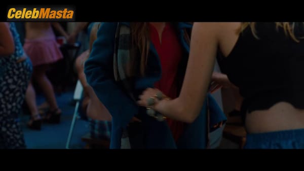 Natalie Portman Photo Collection from No Strings Attached photo 9