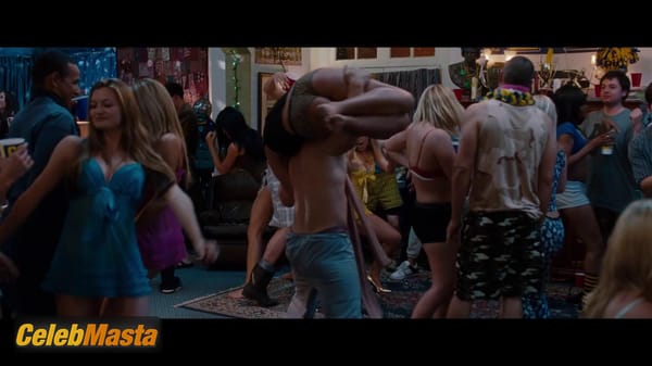 Natalie Portman Photo Collection from No Strings Attached photo 16