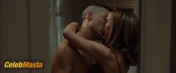 Natalie Portman Photo Set from Brothers photo 5